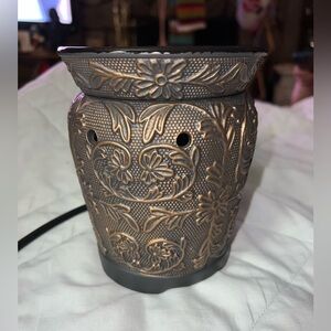 Scentsy Bronze Vine Warmer
